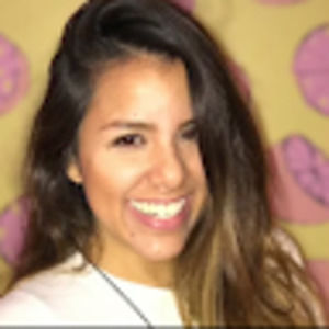 Meet your Posher, Dayana